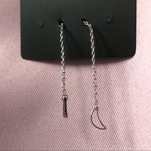 Brandy Melville Moon Drop Earrings 🌙